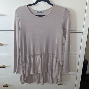Beige long sleeve flowy top